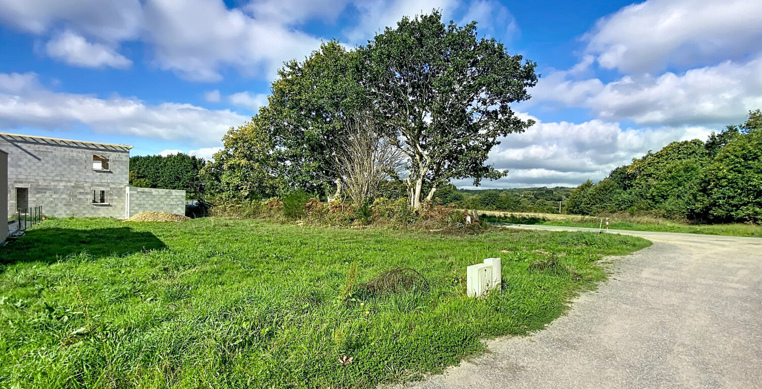 À VENDRE - LOPERHET (29470) - TERRAIN CONSTRUCTIBLE - 571 M² - LIBRE CONSTRUCTEUR — photo 1