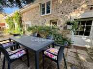   FENIOUX – Le calme absolu, de beaux volumes et une piscine ! — photo 2