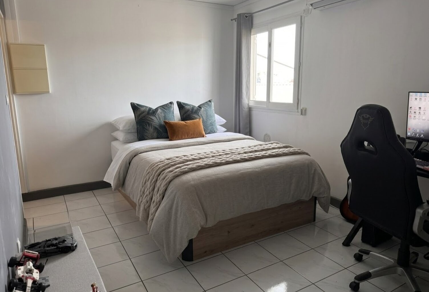 Appartement à vendre 1 pièces SAINTE CLOTILDE (974) — photo 1