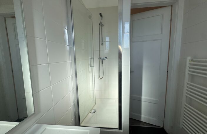 Appartement à louer 2 pièces BOUZONVILLE (57) — photo 4