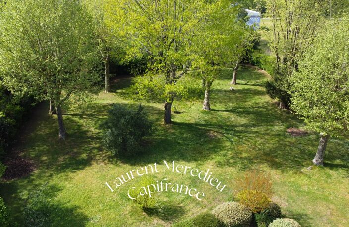 Magnifique demeure en pierre avec grand jardin, piscine & espace professionnel — photo 3