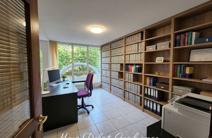 Local professionnel/bureau 200m² à vendre au coeur de PERPIGNAN (66) Proche Tribunal — photo 2