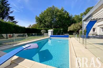 Maison 7 pièces 940500 €