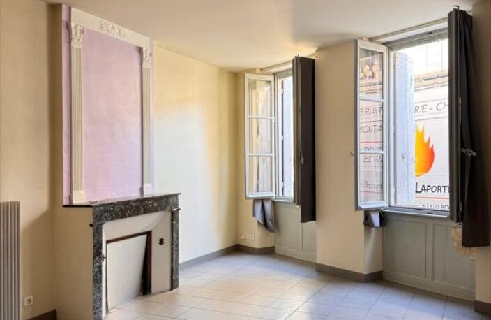 Riom Rue Hellenie STUDIO RDC chauf gaz — photo 2