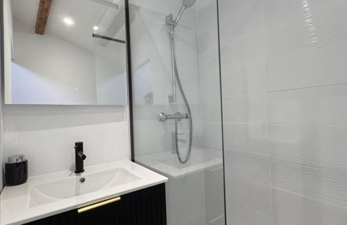 T1BIS meublé de 27m² - Rénové — photo 3