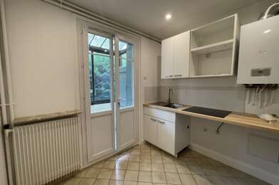 Appartement 3 pièces 1045 €