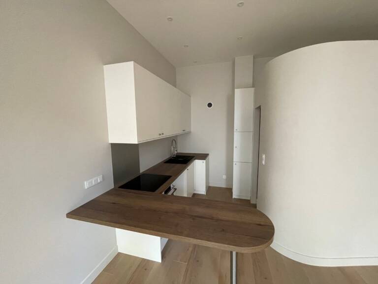 T2 — photo 1