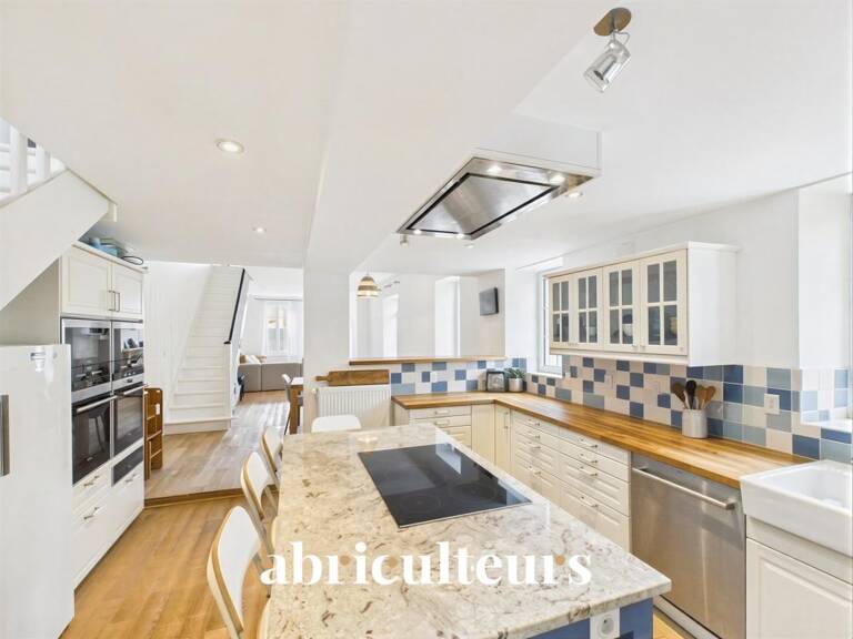 Élegante maison de ville de 135m² en vente à Cognac(16100) — photo 1
