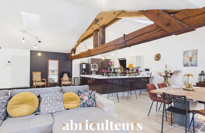 Immeuble de caractère en pierre de tailleb- 333 m²en vente à Saint-Savinien (17350) — photo 3