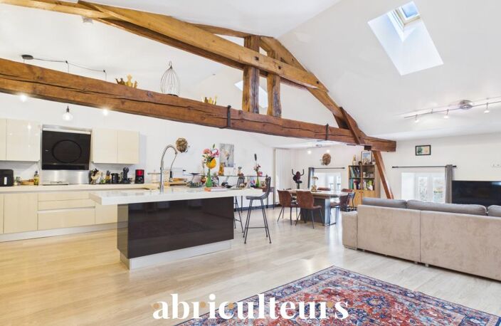 Immeuble de caractère en pierre de tailleb- 333 m²en vente à Saint-Savinien (17350) — photo 4