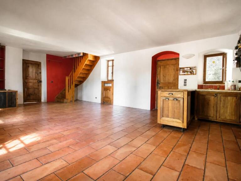 Maison en pierres de 6 pièces de 195 m² à Lablachère — photo 1