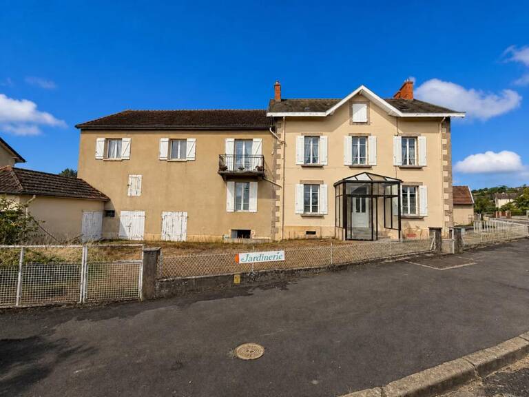 Maison de 16 pièces de 250 m² à Saint-Symphorien-de-Marmagne — photo 1