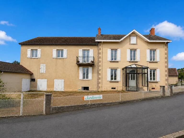 Maison de 16 pièces de 250 m² à Saint-Symphorien-de-Marmagne — photo 1