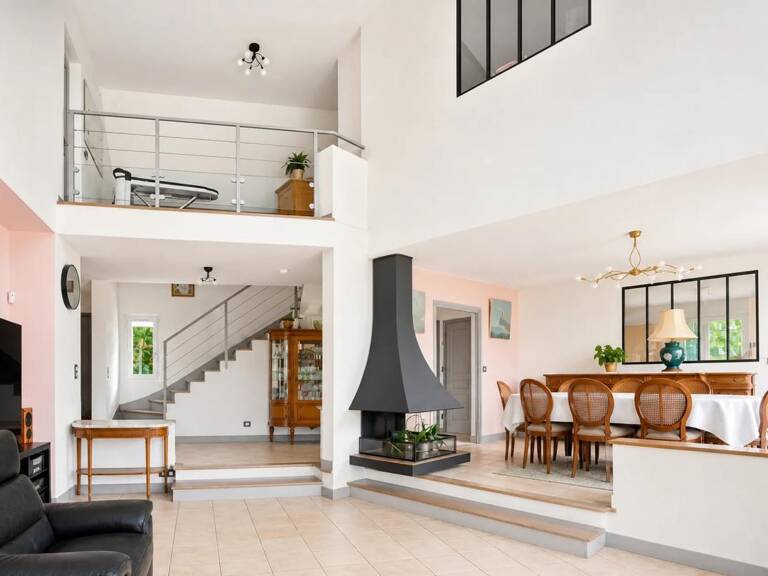 Maison de 9 pièces de 185 m² à Orgeval — photo 1