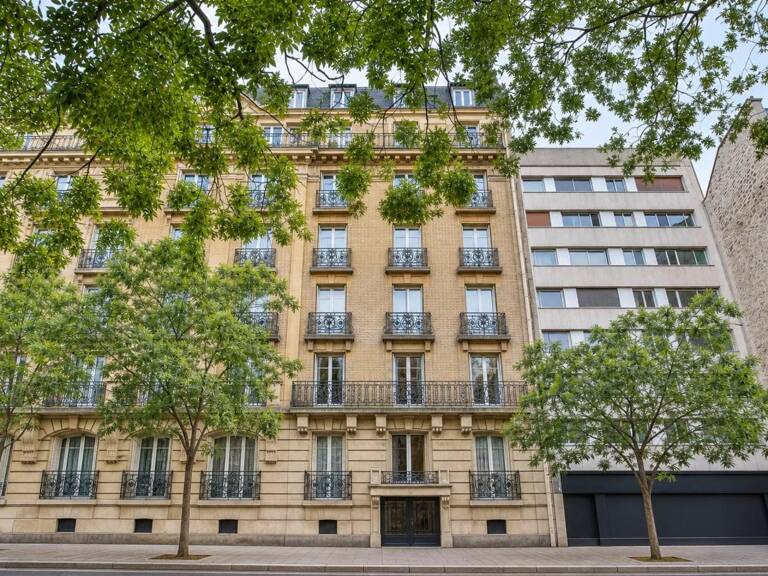 Appartement 3 pièces de 46 m² situé à Paris — photo 1