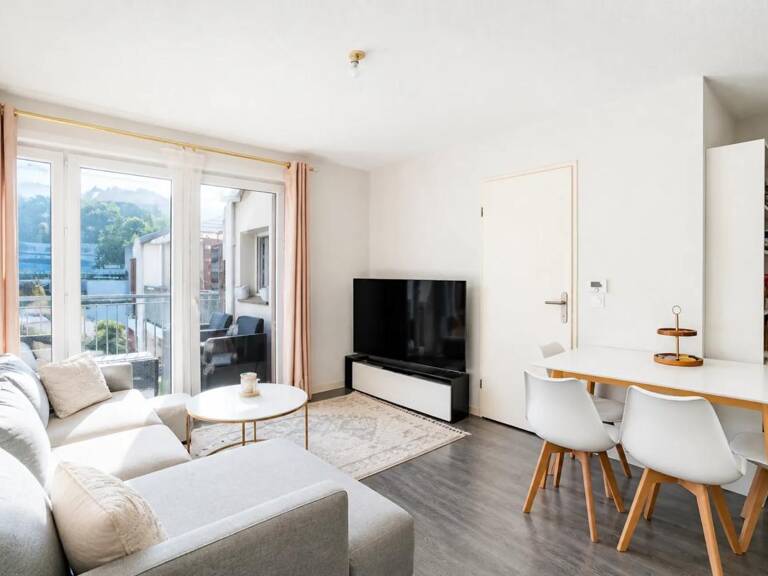 Appartement 2 pièces de 41 m² situé à Cenon — photo 1