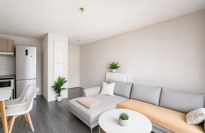 Appartement 2 pièces de 41 m² situé à Cenon — photo 2