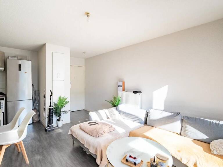 Appartement 2 pièces de 41 m² situé à Cenon — photo 1