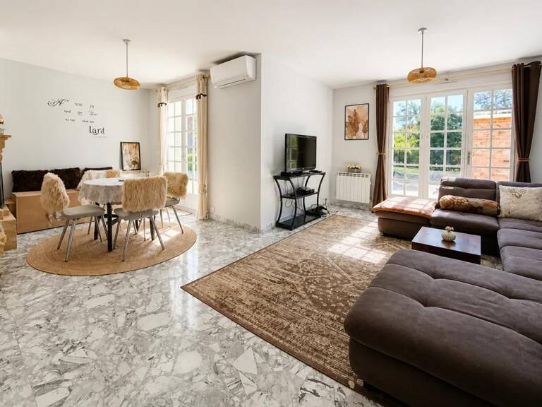Maison de 7 pièces de 155 m² à Sablons sur Huisne — photo 1