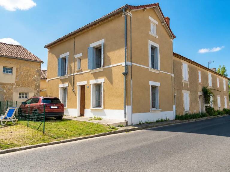 Maison de 85 m² - 5 pièces - MILLAC (86150) — photo 1