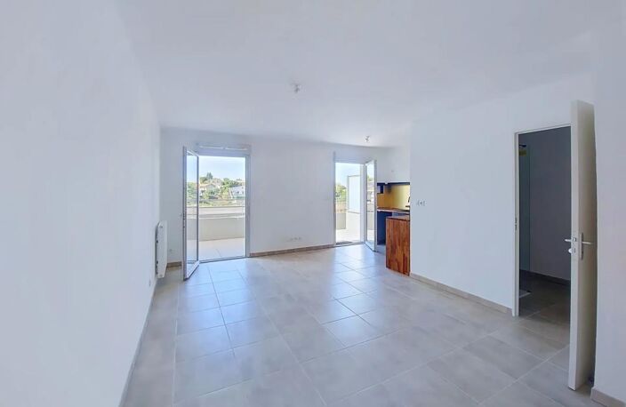 T1 de 28 m² avec terrasse et parking à Marseille 15e — photo 3