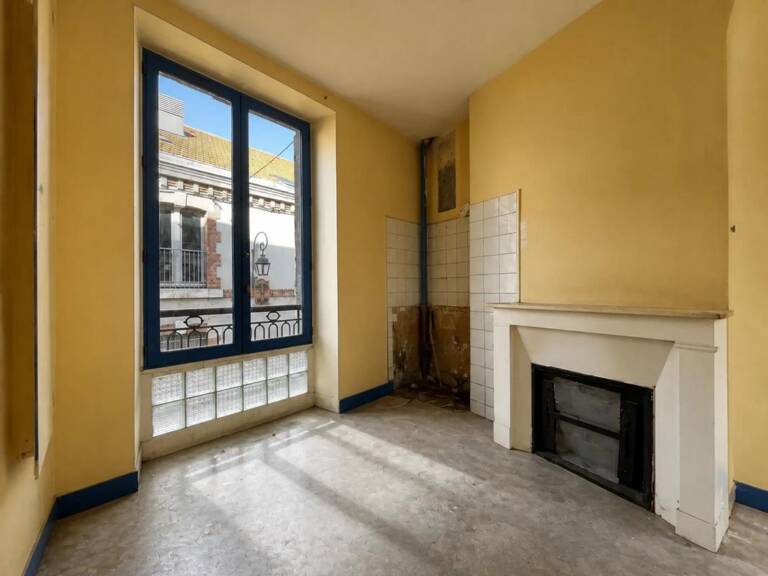 Immeuble de 9 pièces de 254 m² à Orléans — photo 1