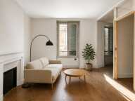 Immeuble de 9 pièces de 254 m² à Orléans — photo 4