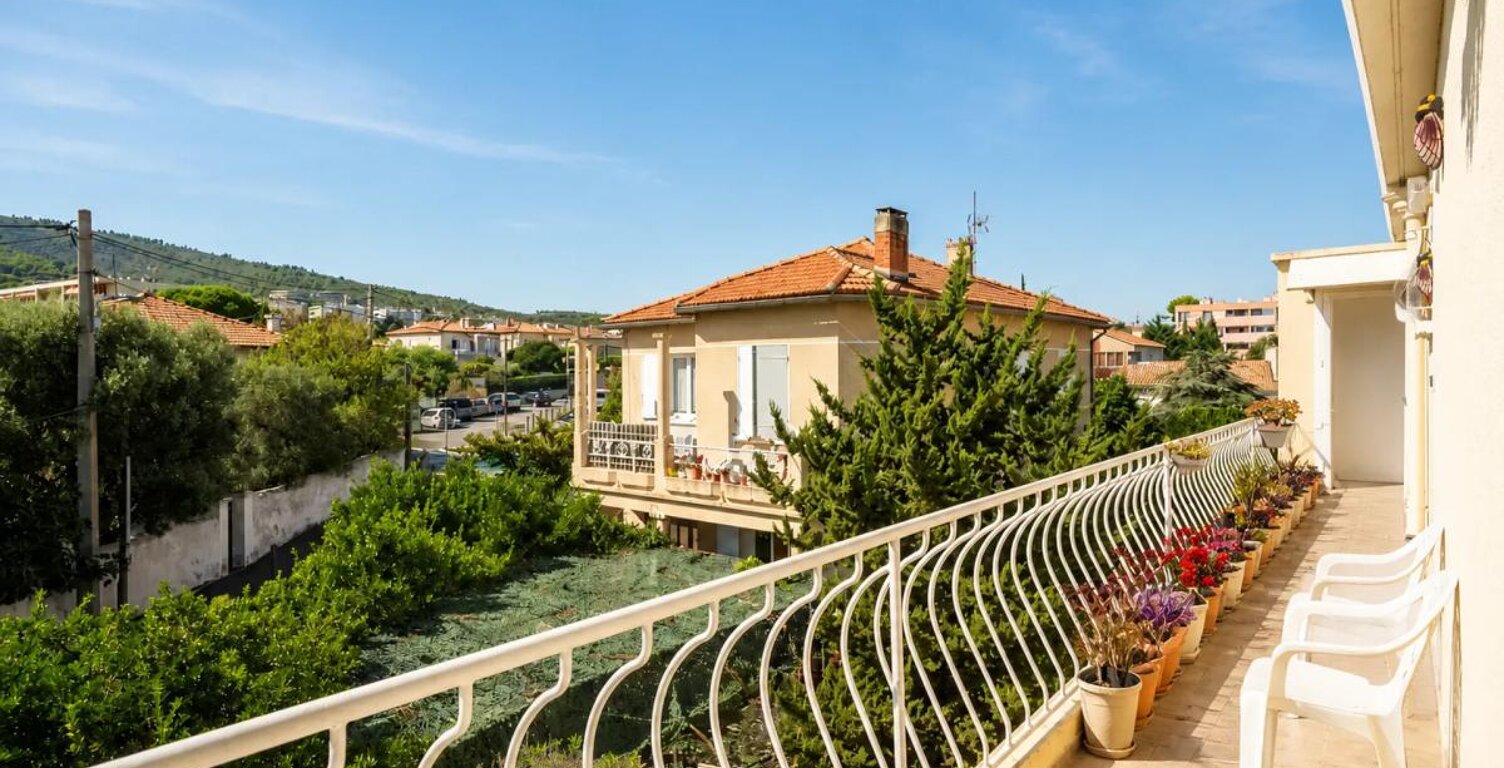 Appartement 3 pièces de 63 m² à La Ciotat — photo 1