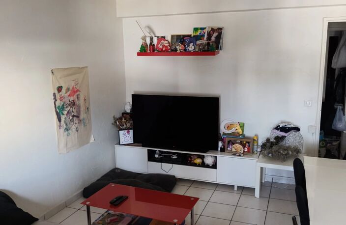 Vente appartement 3 pièces 60 m² Marseille 15 (13015) — photo 2