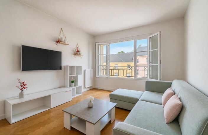 Appartement de 2 pièces de 46 m² au Plessis-Robinson — photo 2