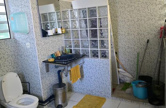 CENTRE-VILLE - LOCAL COMMERCIAL ou PROFESSIONNEL — photo 3