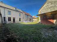 Corps de ferme de charme / Jardin clos de murs & dépendance en pierre — photo 3