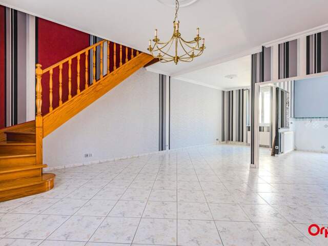 ÉPERNAY – Quartier La Villa : Maison de ville 115 m² avec jardin et garage double — photo du bien