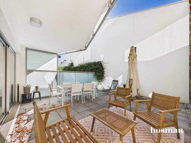 4 pièces de 91 m² avec terrasse et balcon - Avenue Emile Counord, Bordeaux — photo du bien