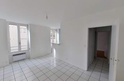 EXCLUSIVITE LYON 3 ème préfecture, T2 dans bel immeuble ancien — photo du bien