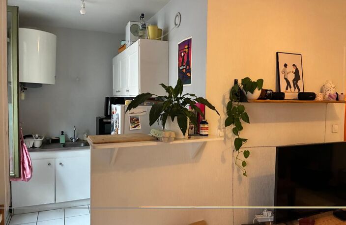 EXCLUSIVITE LYON 3 ème préfecture, T2 dans bel immeuble ancien — photo 4