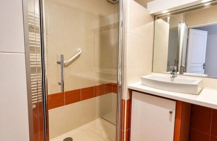 Appartement À Vendre — photo 3