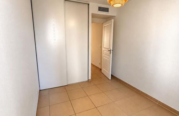 Appartement À Vendre — photo 4