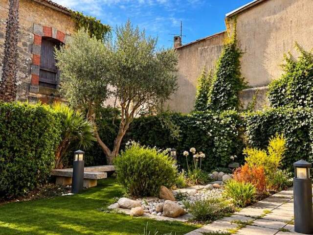 Appartement À Vendre — photo du bien