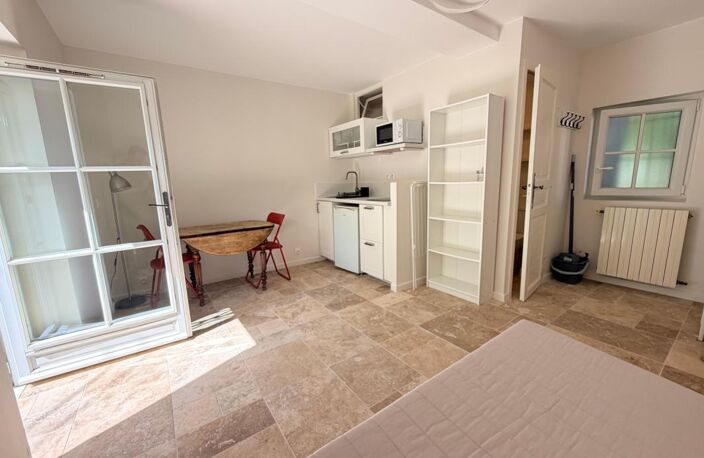 Studio meublé à louer avec terrasse — photo 2