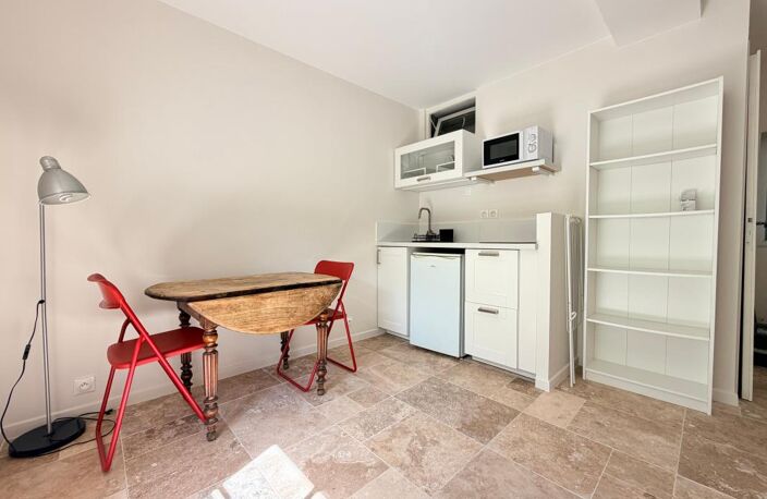 Studio meublé à louer avec terrasse — photo 3