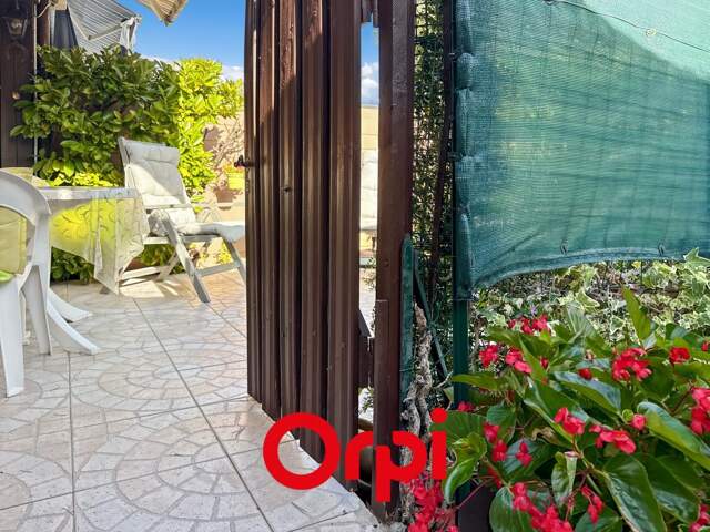 Appartement À Vendre — photo du bien