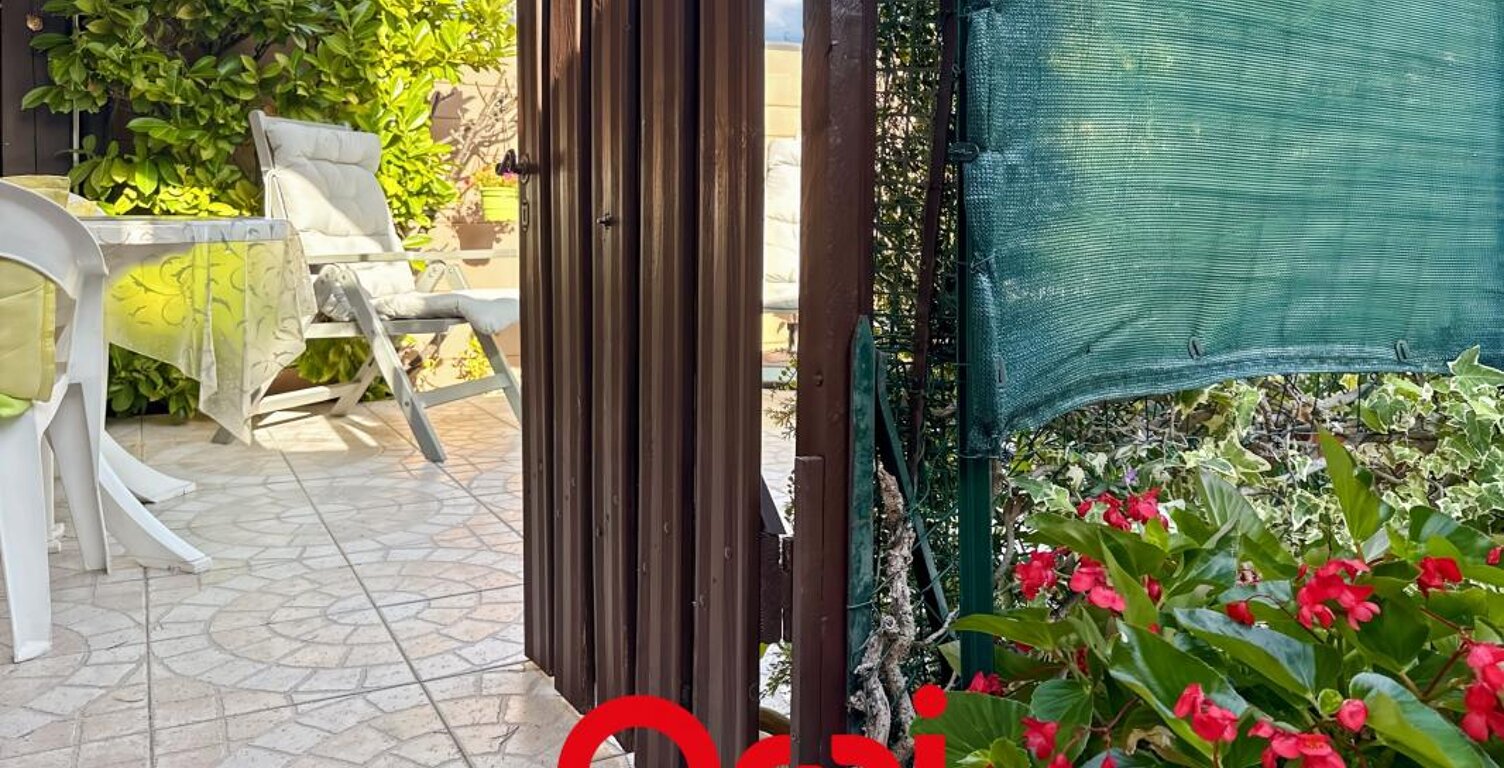 Appartement À Vendre — photo 1