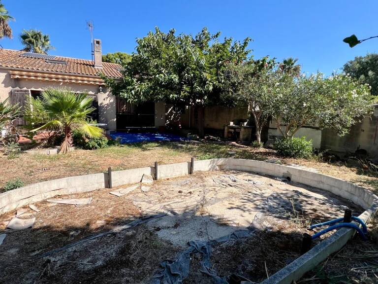 Maison à vendre T5 d’environ 150 m² avec jardin sur Toulon Ouest quartier des Routes/Valbertrand — photo 1