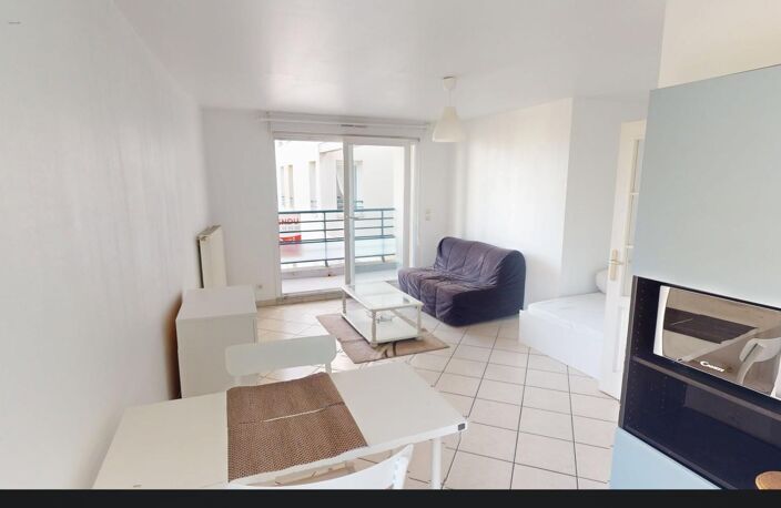 METZ QUEULEU – F1 BIS AVEC BALCON, PARKING ET CELLIER — photo 4