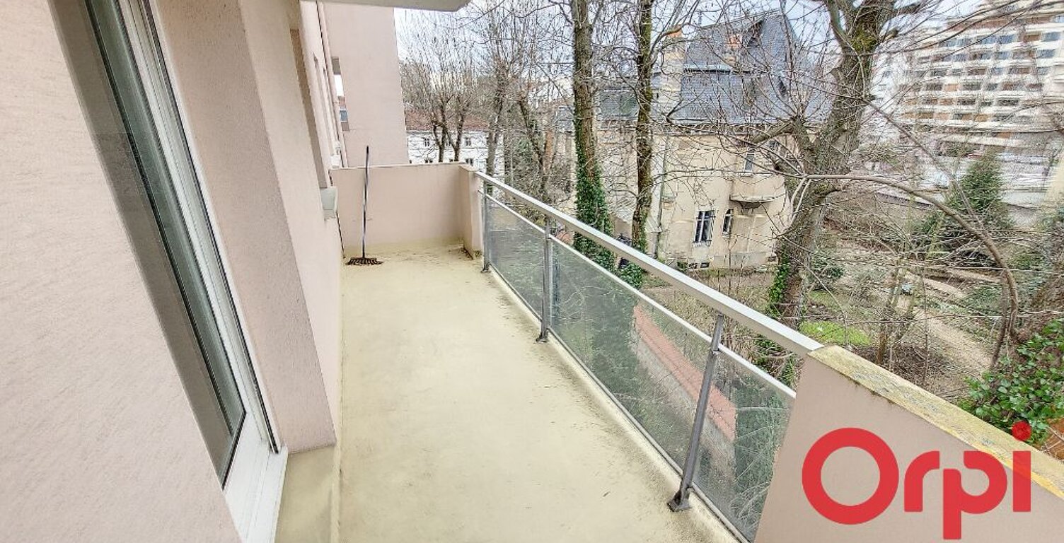 Appartement Nancy 2 pièce(s) 48.62 m2 avec balcon et parking privatif — photo 1