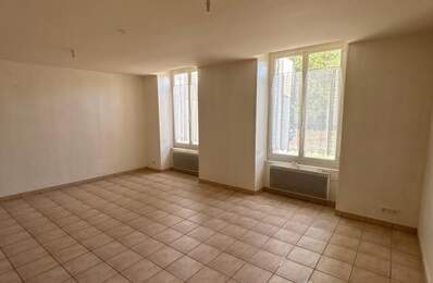 Appartement À Louer de 72 m3 au Rez de chaussée — photo du bien