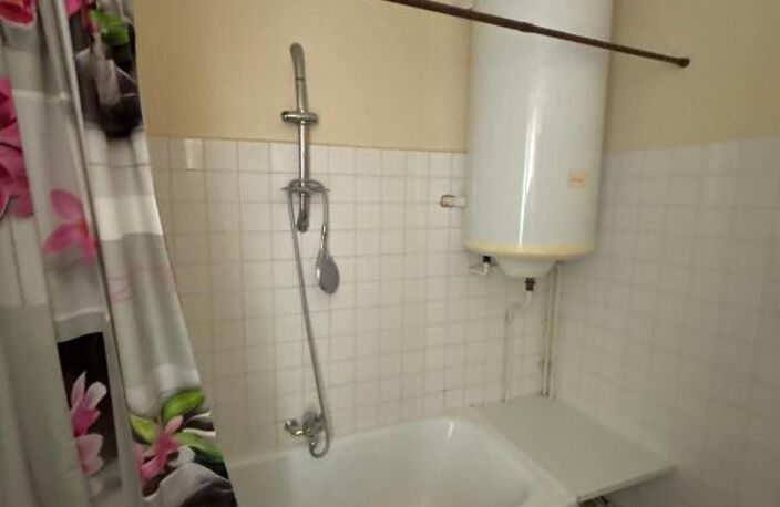 Appartement À Louer de 72 m3 au Rez de chaussée — photo 4