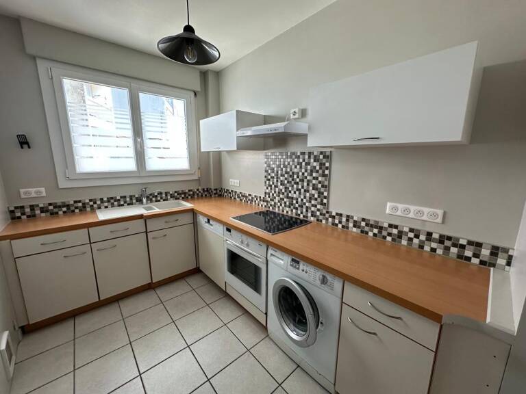 Appartement À Louer — photo 1