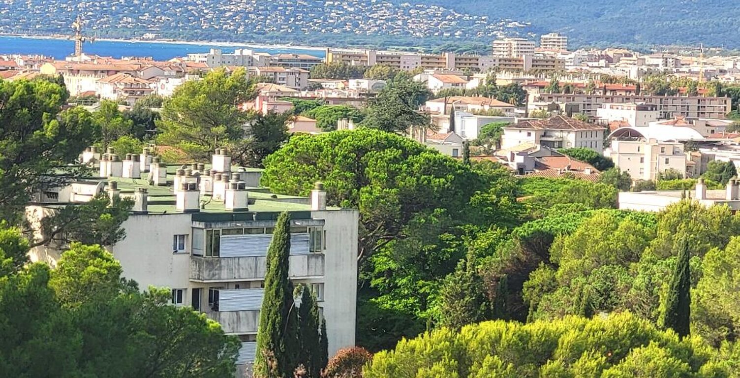 Appartement À Vendre — photo 1